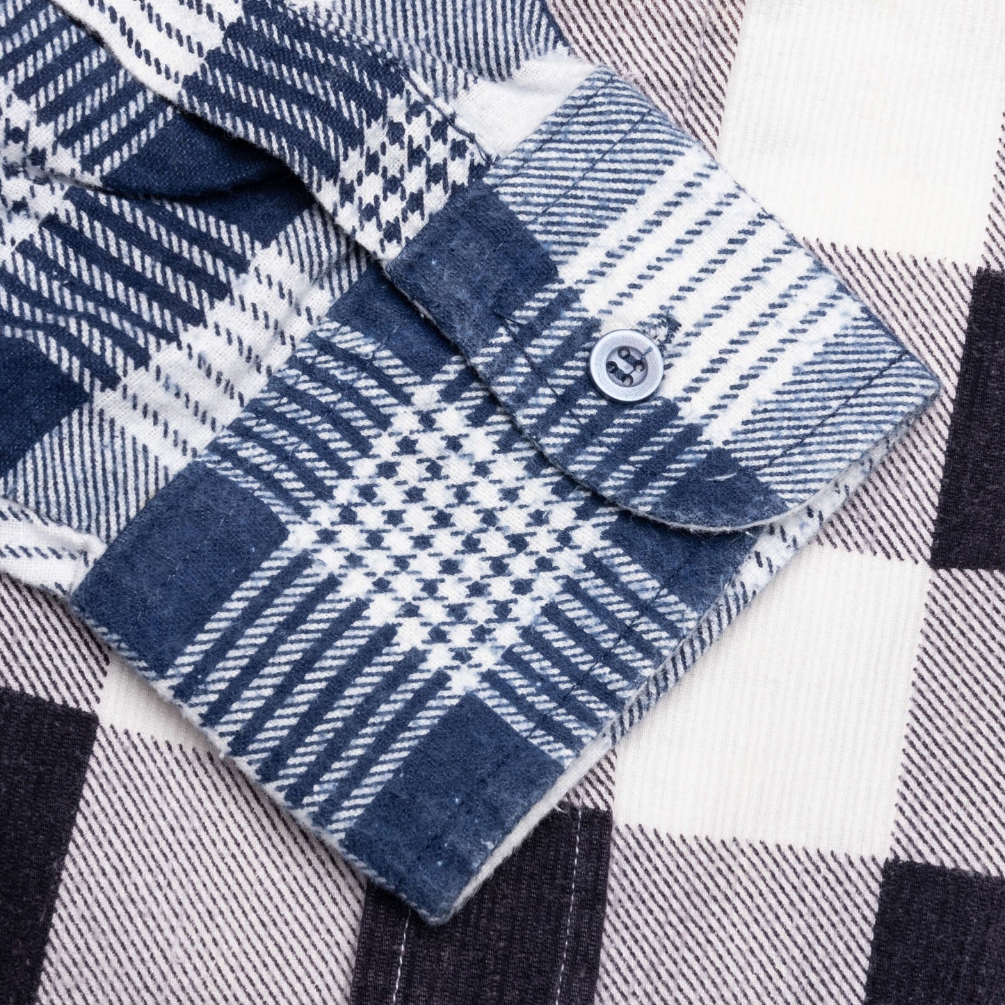 7 Cuts Flannel Shirt - Assorted