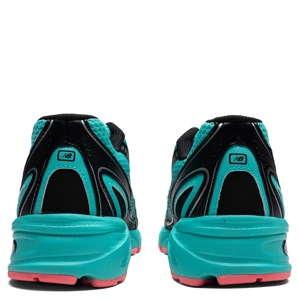 740 - Cyber Jade/Ultra Pink/Black/Silver Metallic