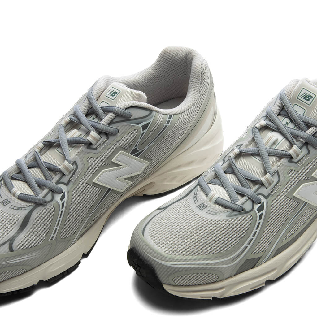 740 - Slate Grey/Grey Matter