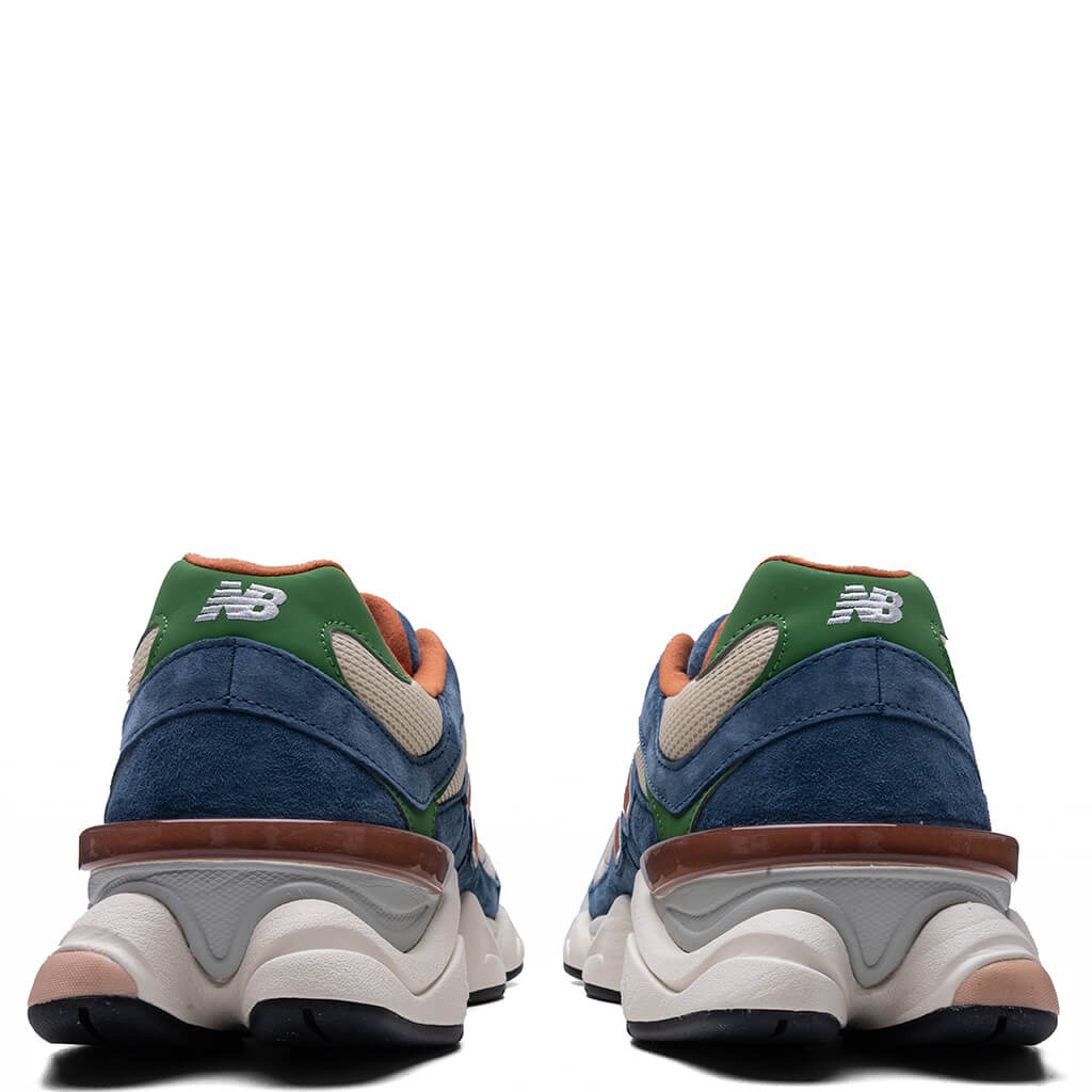 9060 - Dark Shoreline Blue/Ash Wood