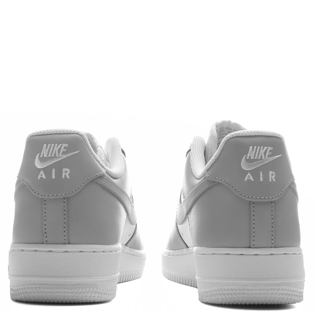 Air Force 1 '07 - White/Light Smoke Grey