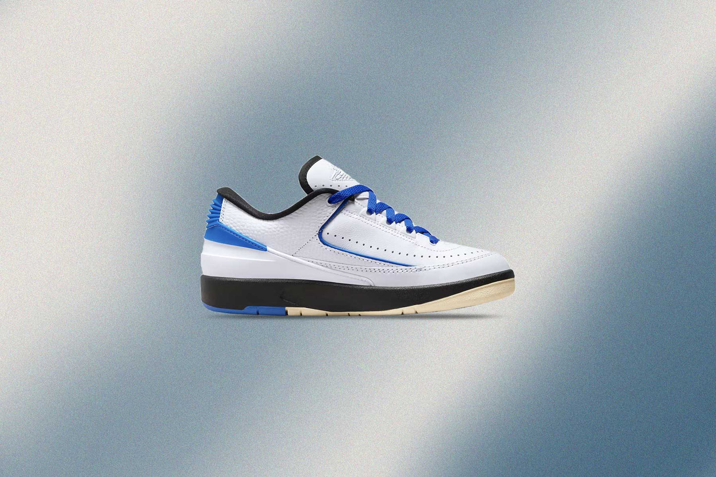 Women's Air Jordan 2 Retro Low Varsity Royal - White/Varsity Royal/Black
