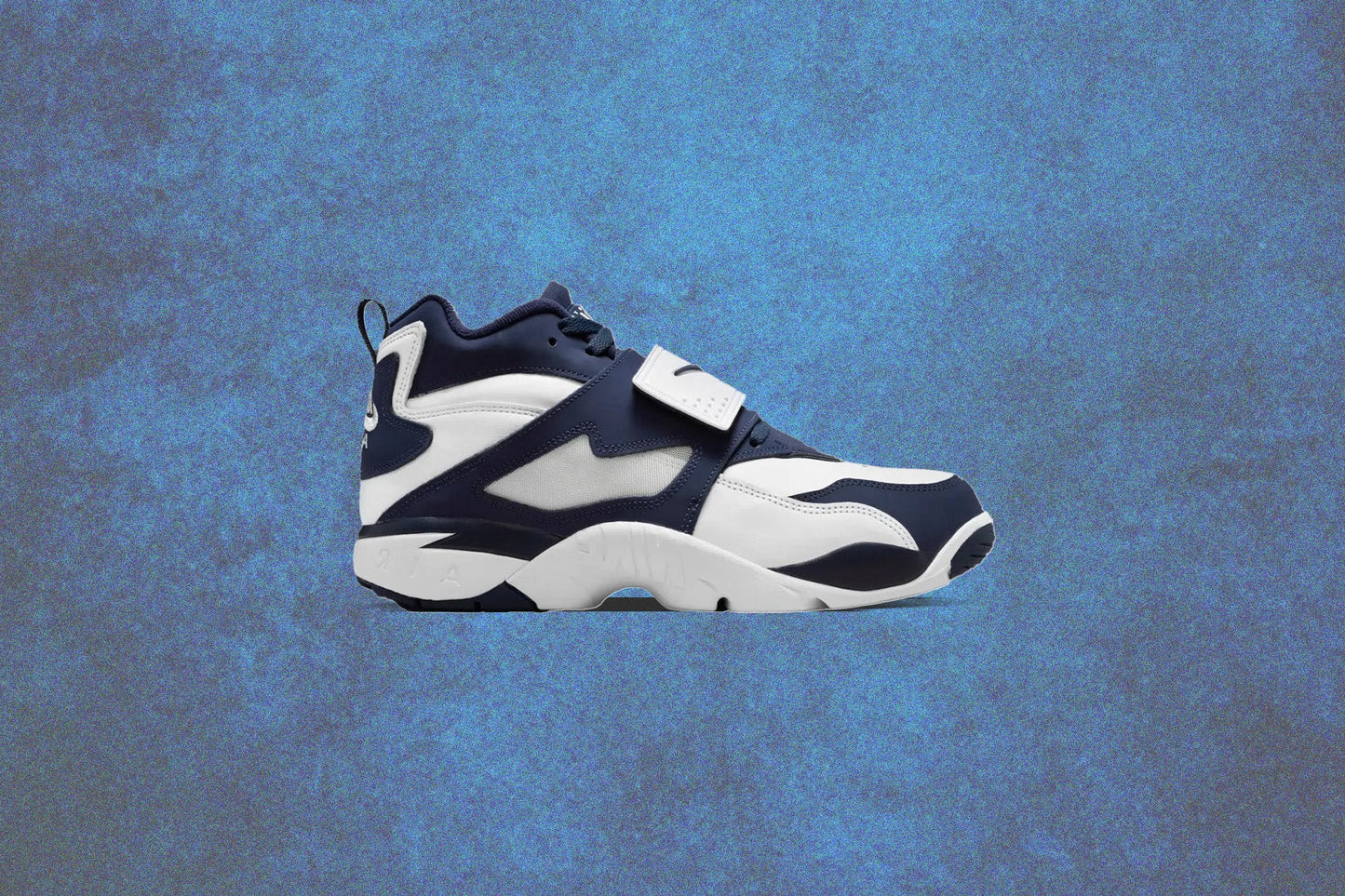 Air Diamond Turf 'Cowboys' - White/College Navy/Metallic Silver