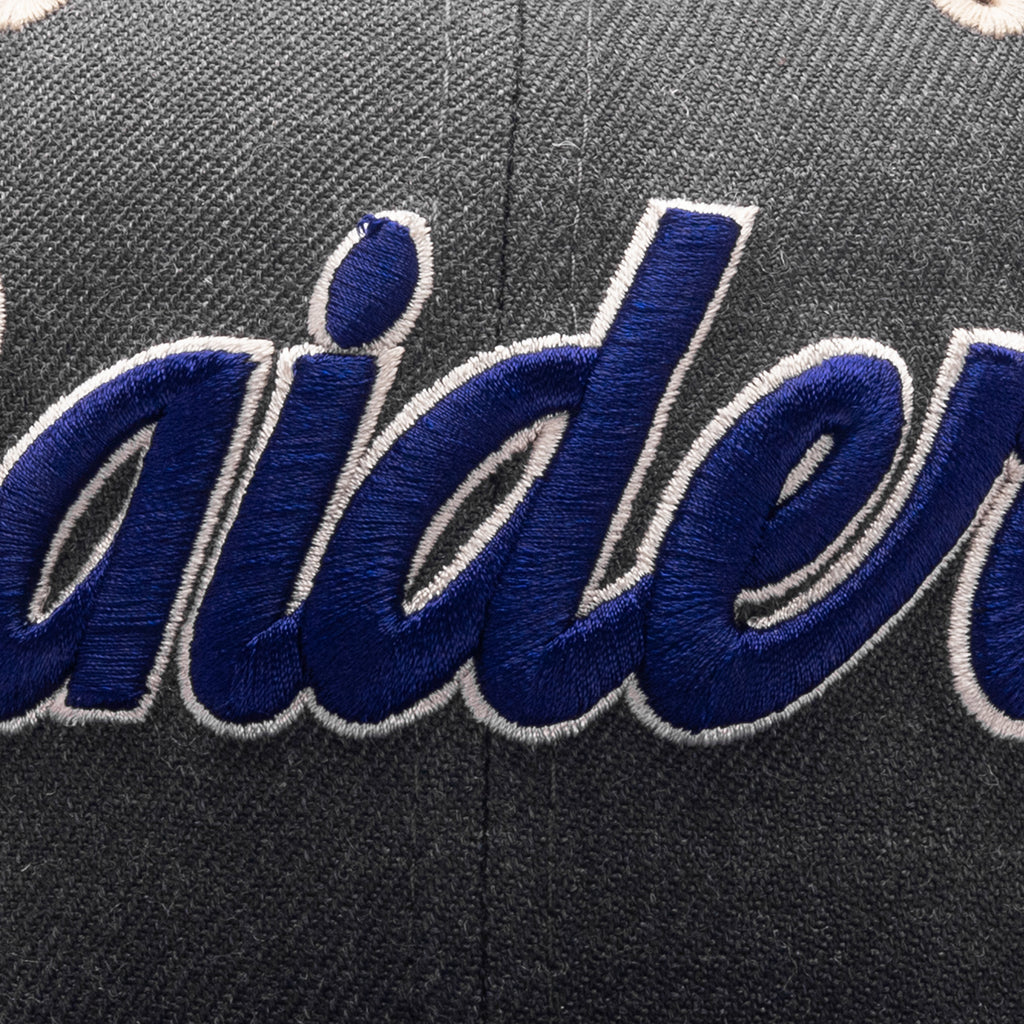 Feature x New Era 59FIFTY Fitted Las Vegas Raiders - Heather Graphite/Dark Royal