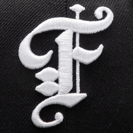Feature x New Era 59FIFTY Fitted Old English F Vegas - Black/White