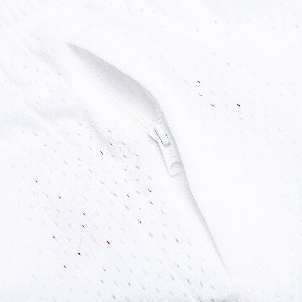 Essential Women's Diamond Short - White/University Red