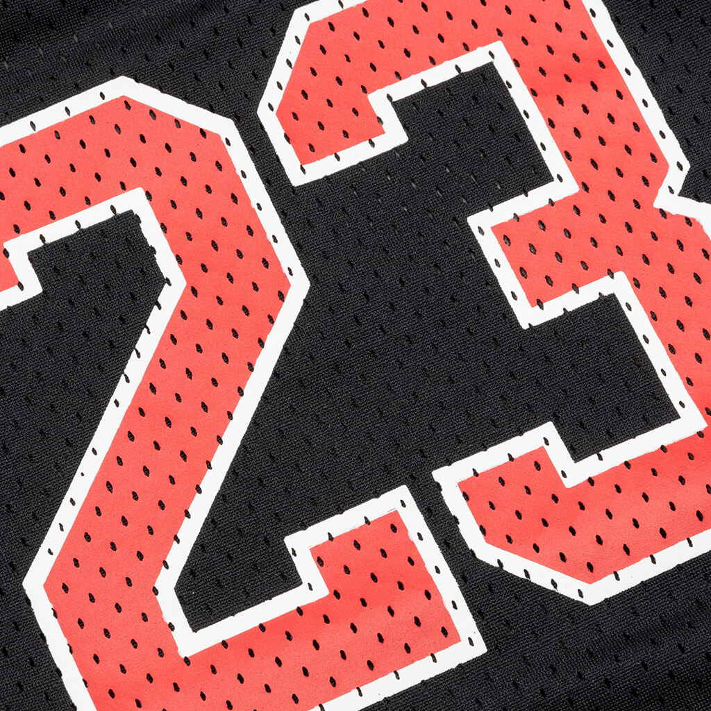 Essential Women's Jersey - Black