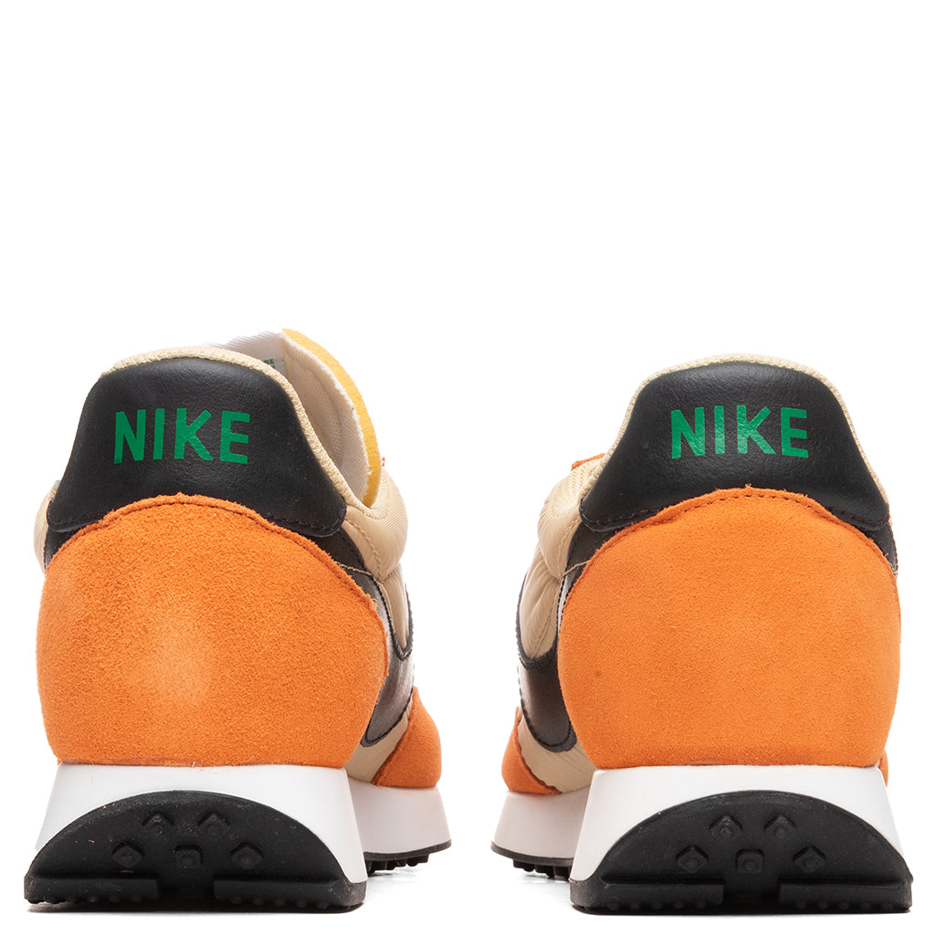 Air Tailwind 79 - Team Gold/Black