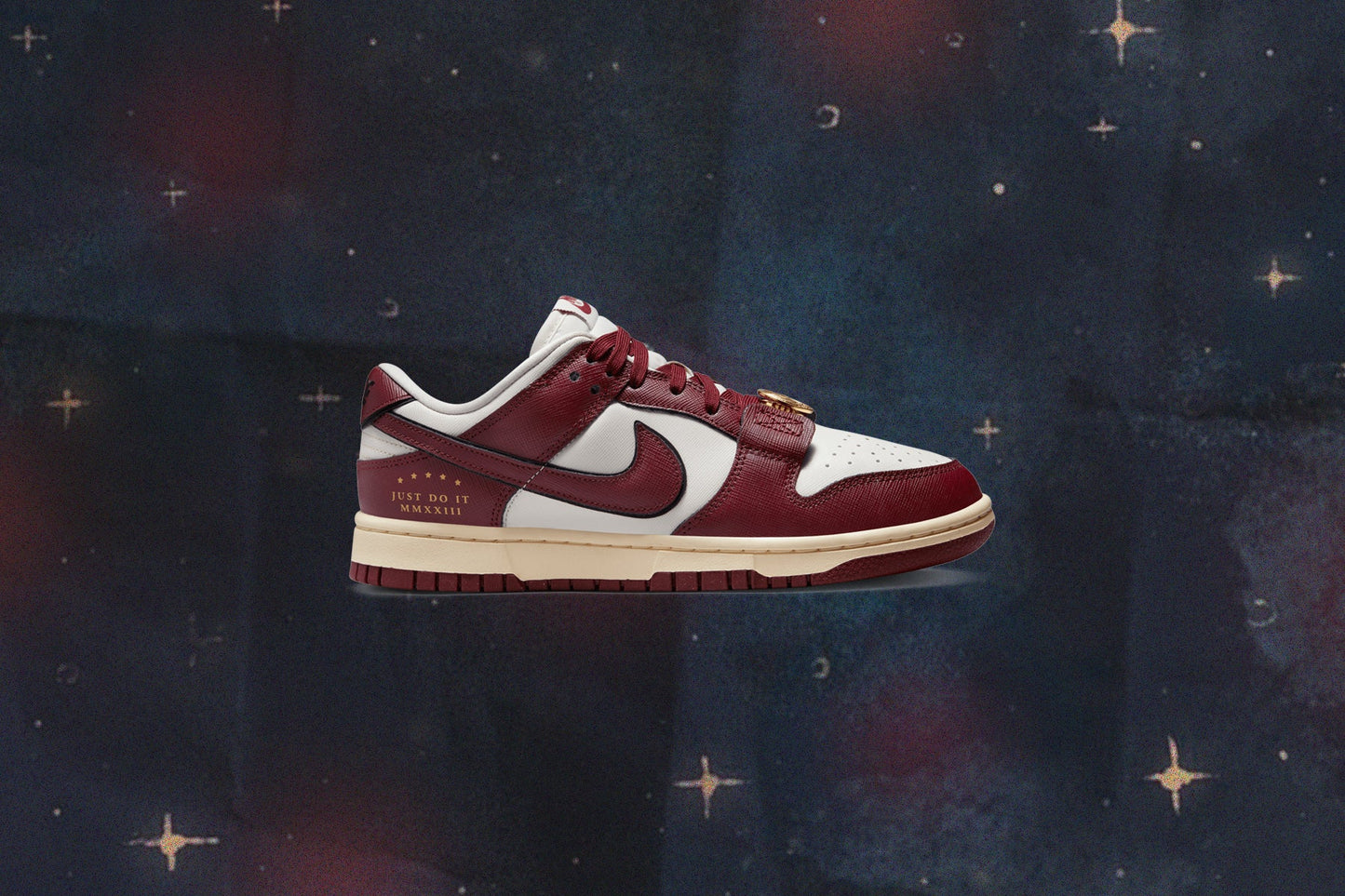Women's Dunk Low SE Sisterhood Team Red - Sail/Team Red/Black/Muslin