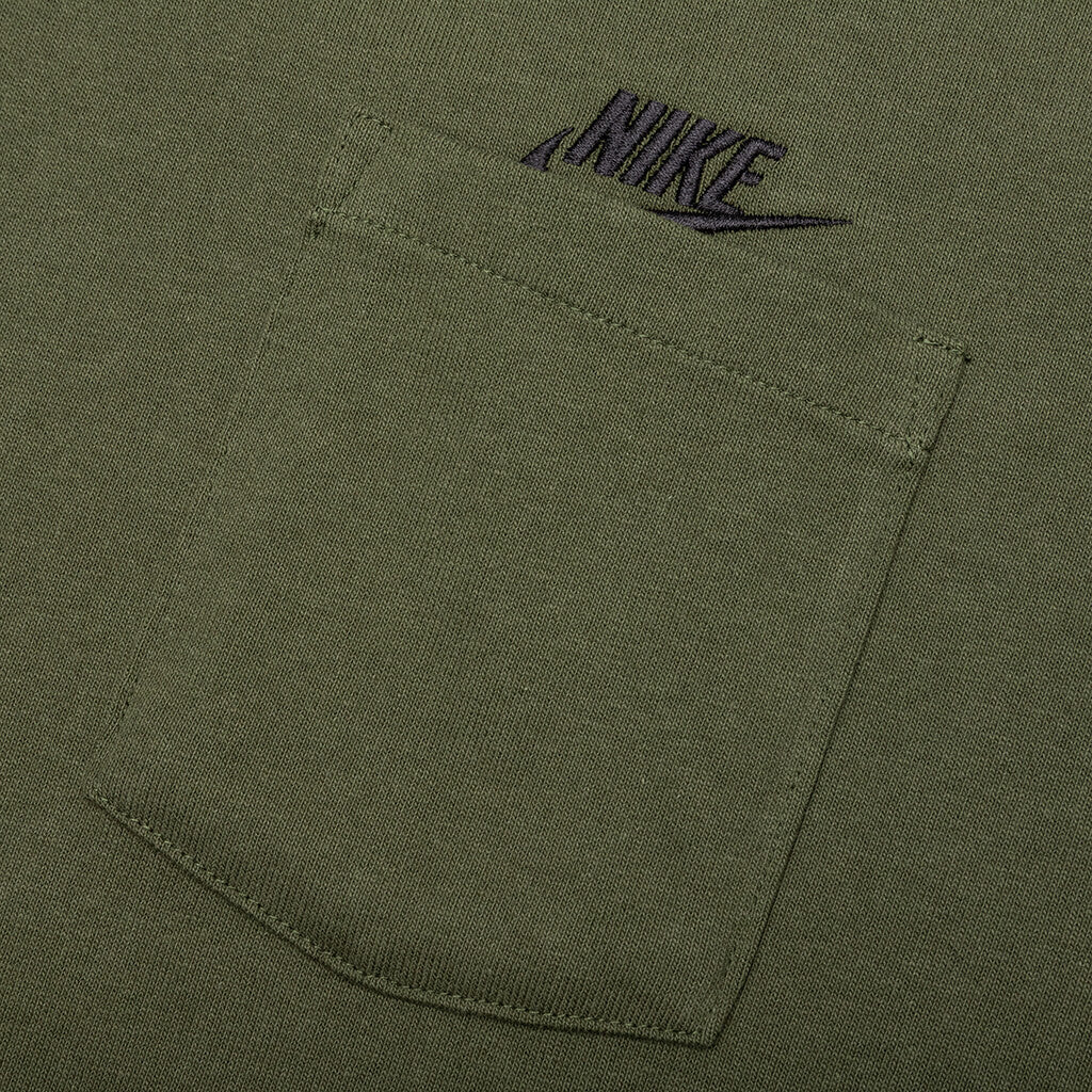 Premium Sportswear Essential Pocket T-Shirt - Rough Green/Black