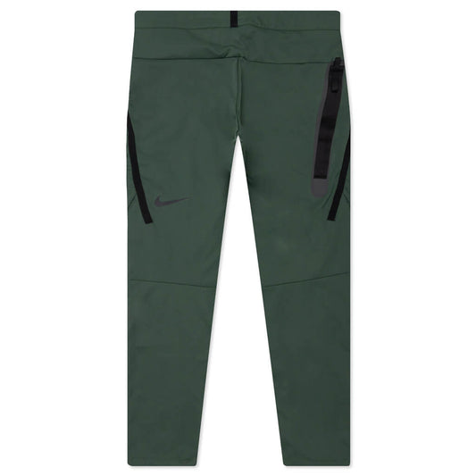 Sportswear Tech Pack Cargo Trousers - Galactic Jade/Black