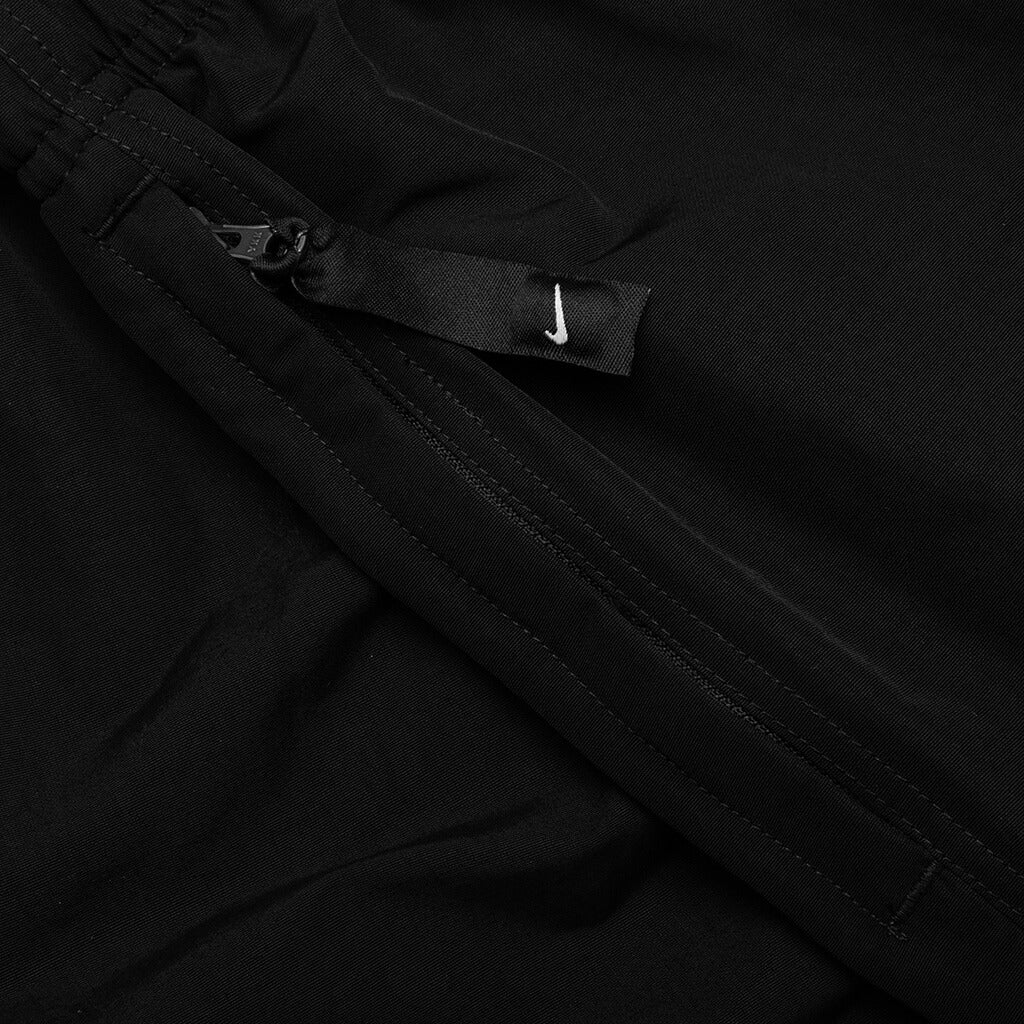 Swoosh Shorts - Black/White