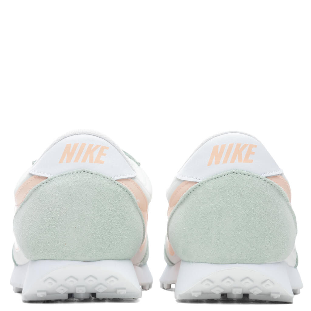 Women's Daybreak - Sail/Crimson Tint