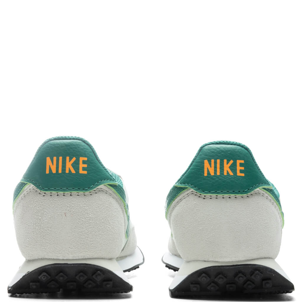 Women's Waffle Trainer 2 - Light Bone/Green Noise