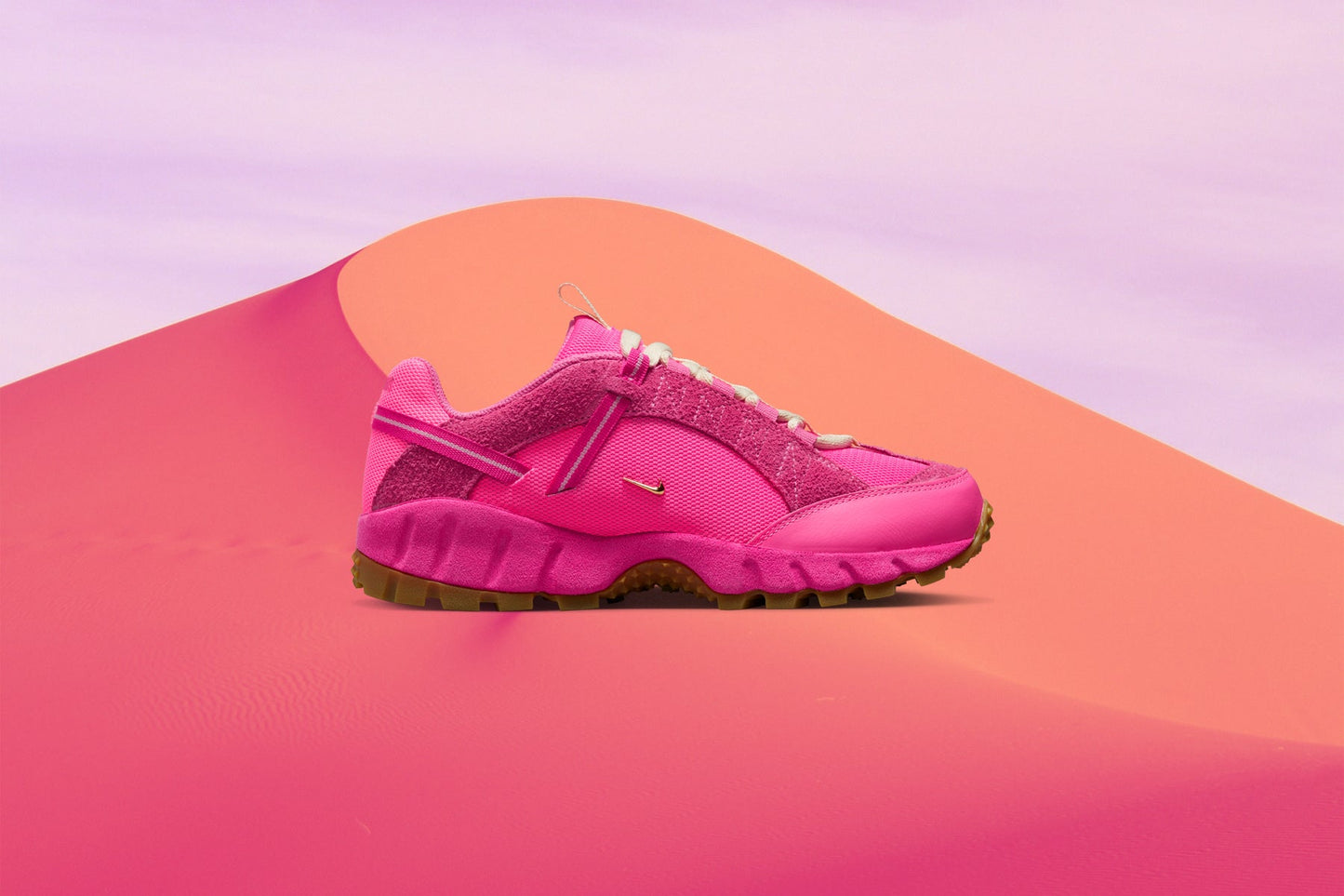 Nike x Jacquemus Women's Air Humara LX Pink Flash - Pink Flash/Gold