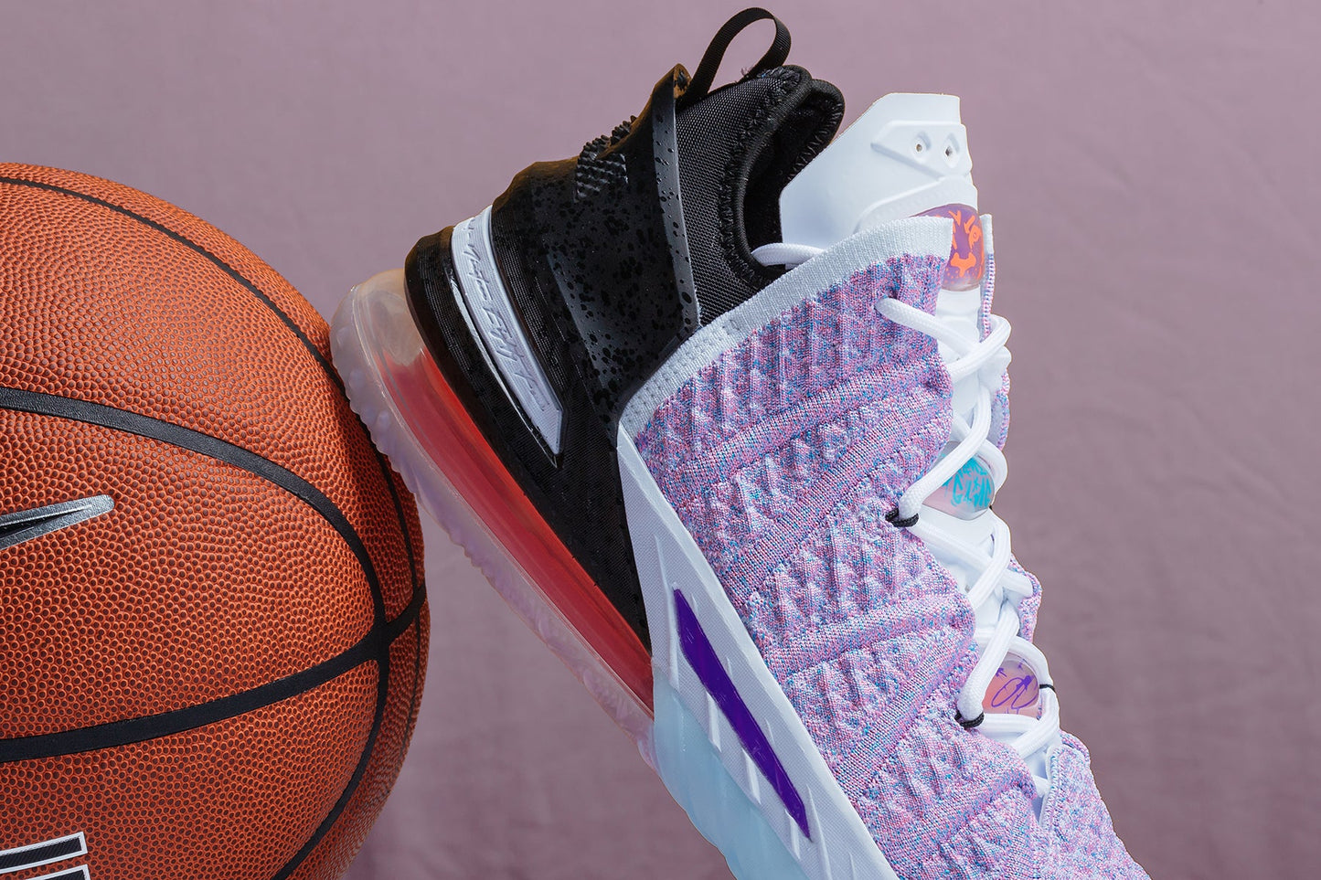 Lebron XVIII - Multicolor