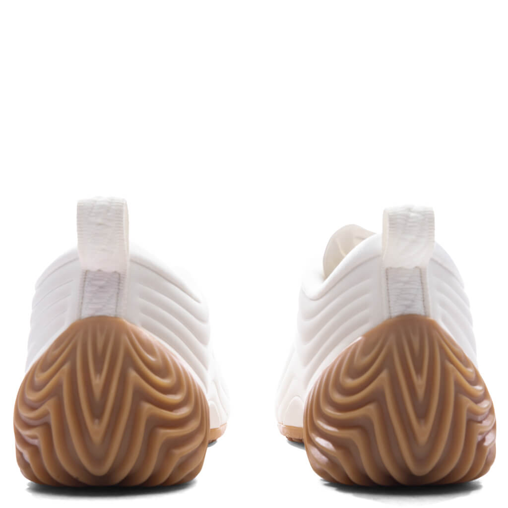 Women's Astra Ultra - Sail/Metallic Silver/Gum Light Brown