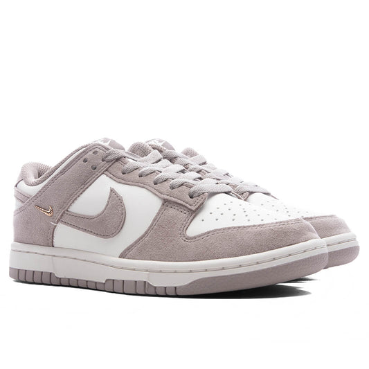 Women's Dunk Low - Sail/Malt/Metallic Gold