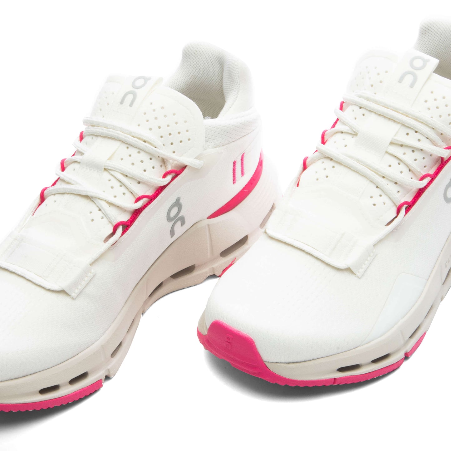 Women's Cloudnova 2 - Ivory/Pink