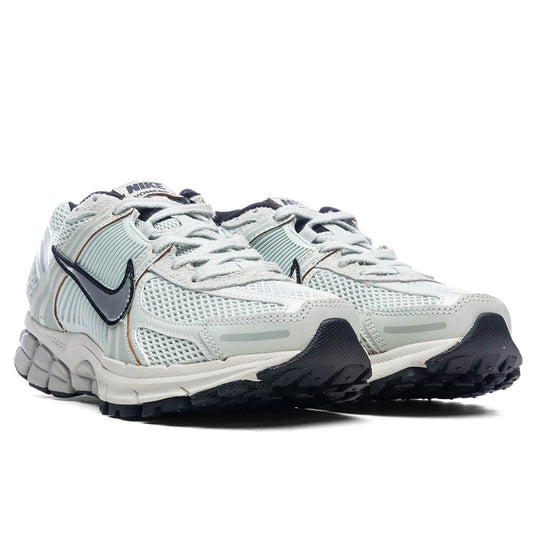 Women's Zoom Vomero 5 - Light Silver/Chrome/Light Bone Black
