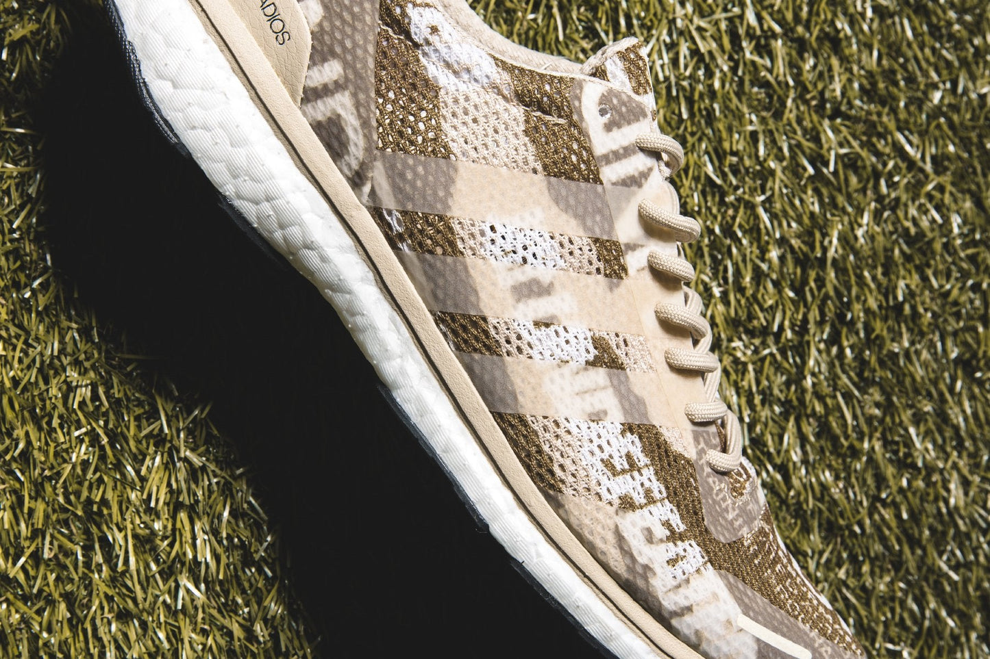 adidas Originals x UNDEFEATED Adizero Adios - SUPCOL/Core Black/Flat White