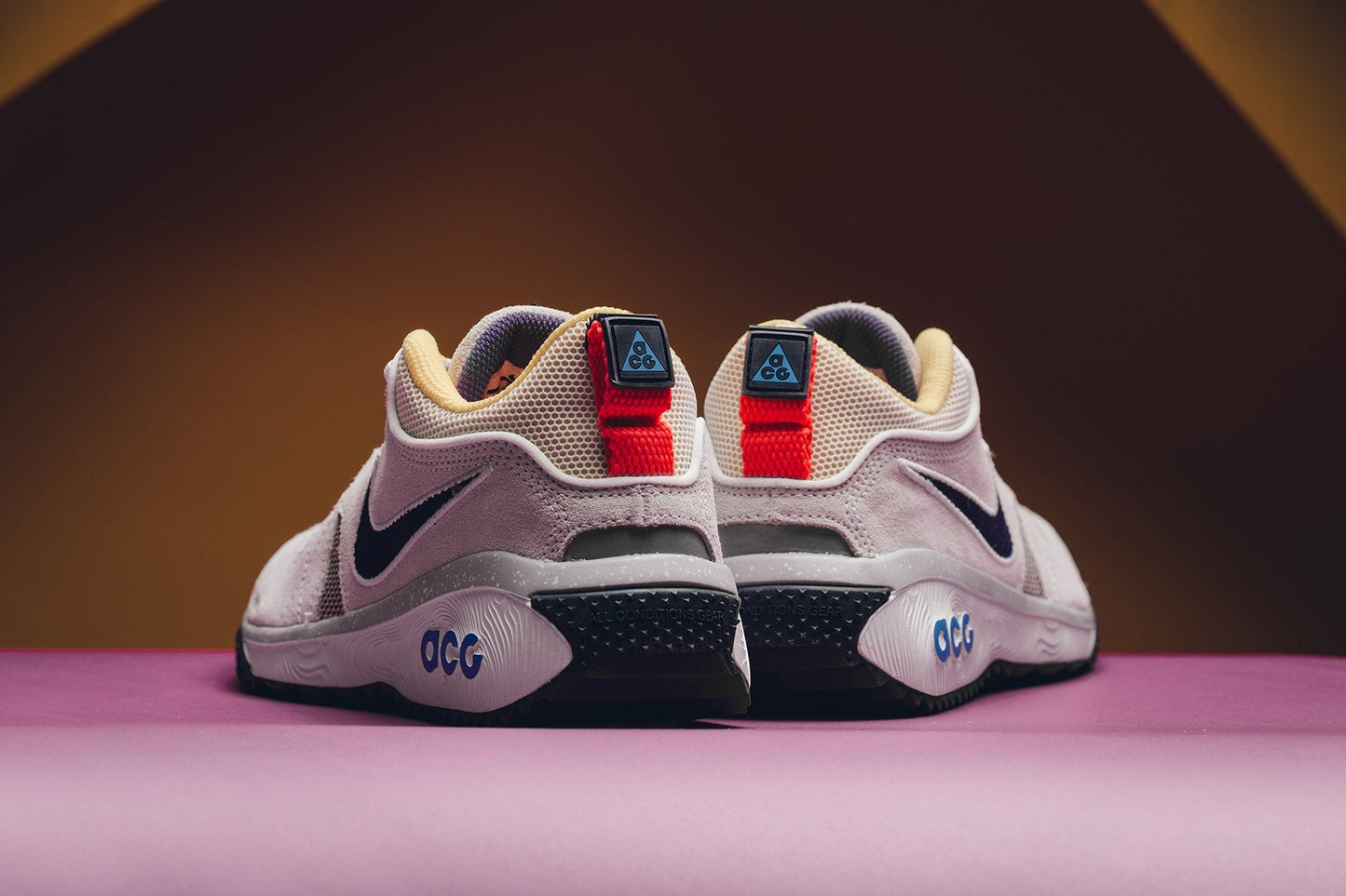 ACG Dog Mountain - Summit White/Black-Laser Orange