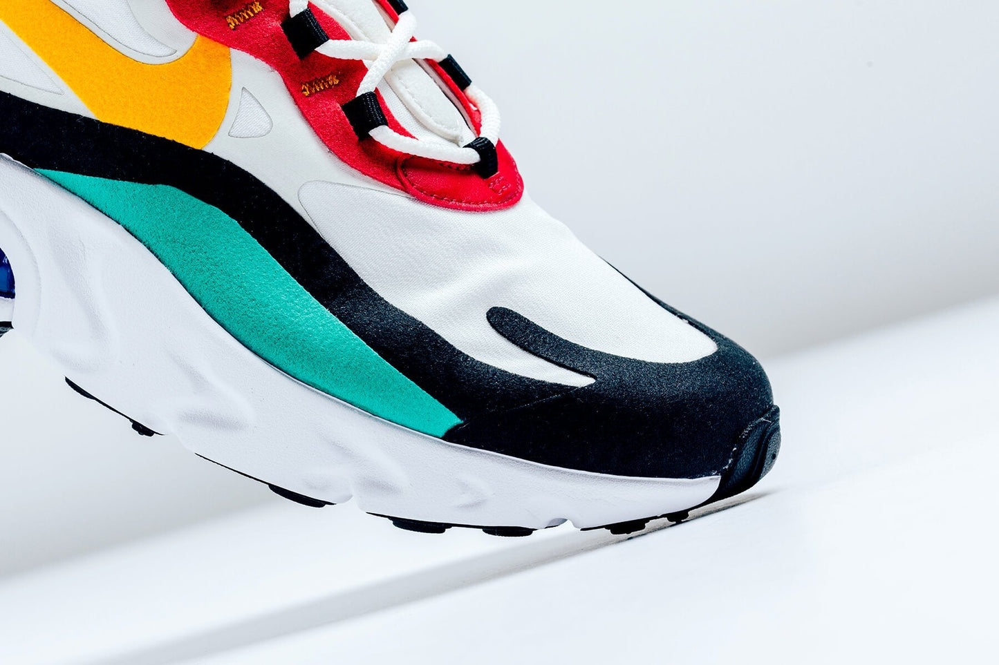 Air Max 270 React - Phantom/University Gold/University Red
