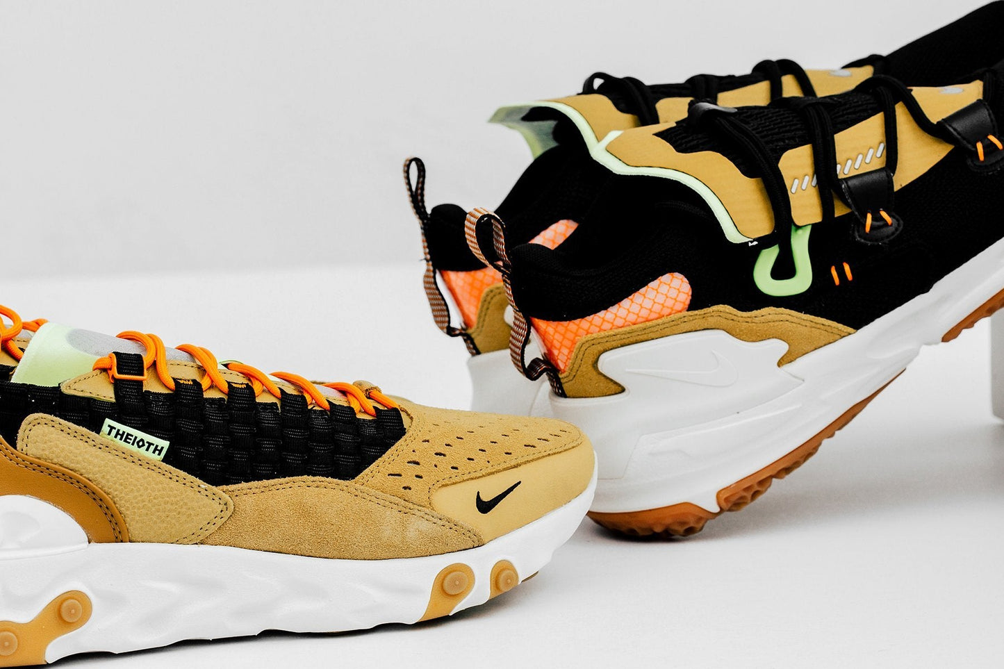 React Sertu - Club Gold/Black/Wheat/Bright Ceramic