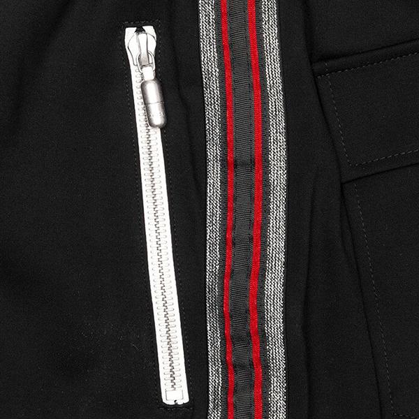 Traxedo Shorts - Black/Red