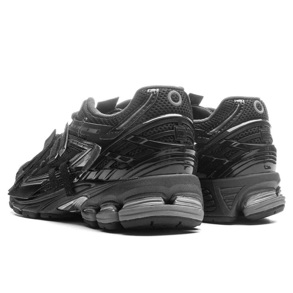 1906A - Black/Dark Silver Metallic/Phantom