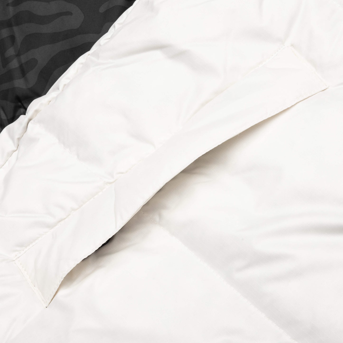 1996 Retro Nuptse Jacket - White Dune