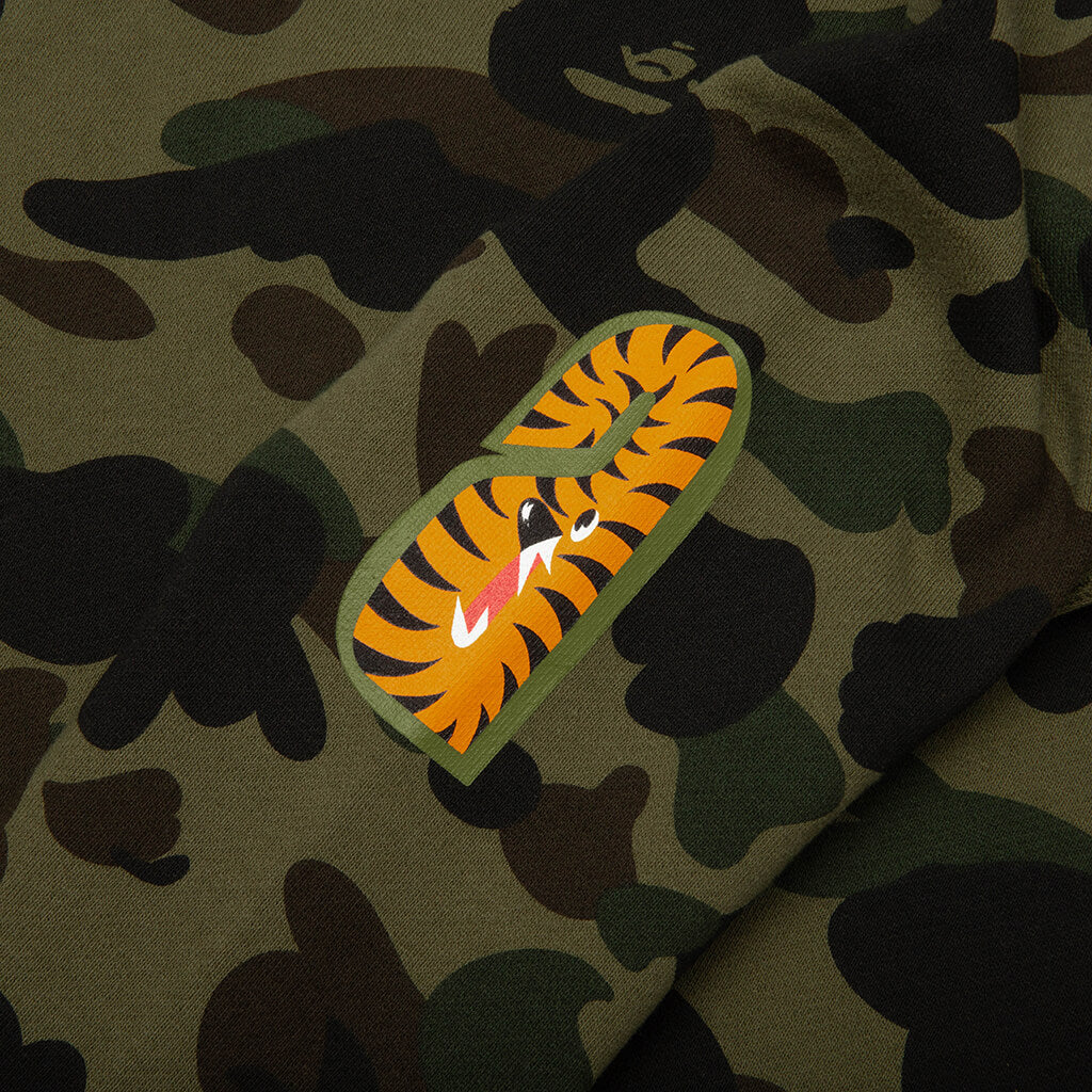 1st Camo Shark Crewneck Sweatshirt - Green