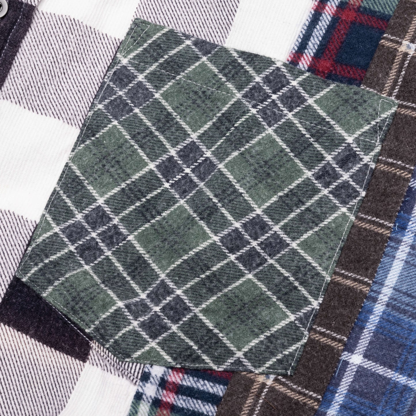 7 Cuts Flannel Shirt - Assorted