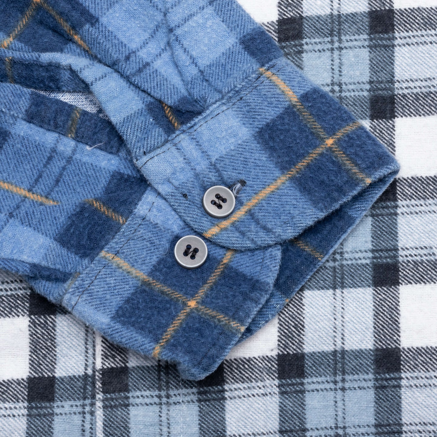 7 Cuts Flannel Shirt - Assorted