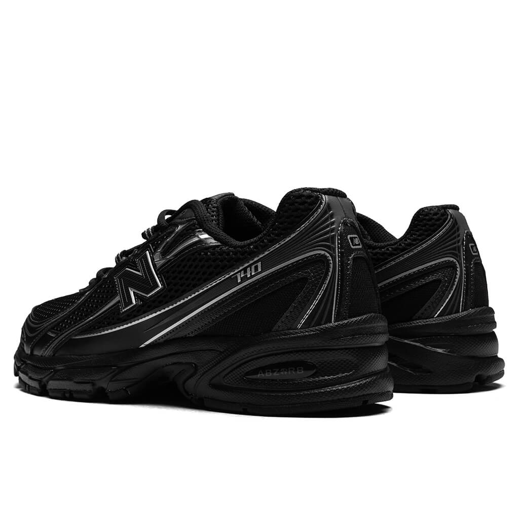 740 - Black/Silver Metallic