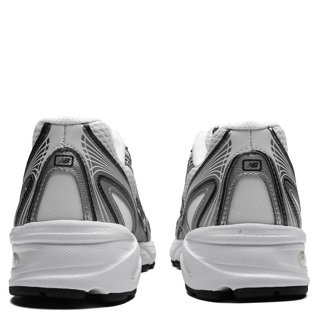 740 - Navy/White/Shadow Grey/Silver Metallic