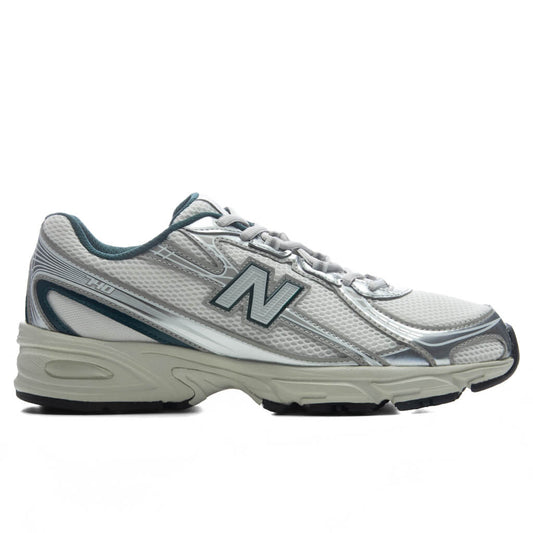 740 - Medusa Green/Angora