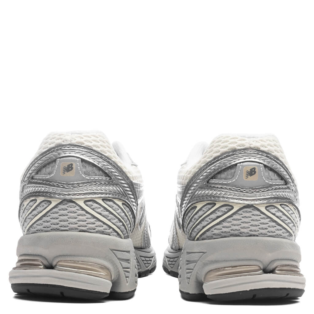 860v2 - Sea Salt/Harbor Grey/Raincloud