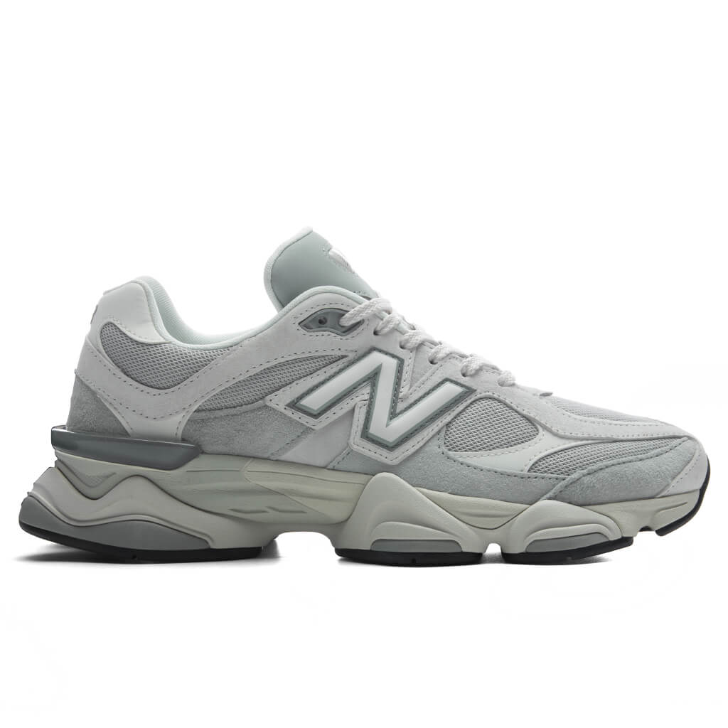 9060 - Lone Star Grey/Reflection
