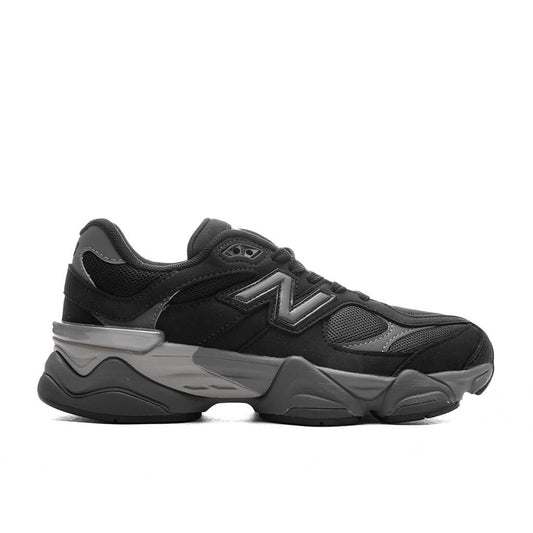 9060 (GS) - Black/Castlerock