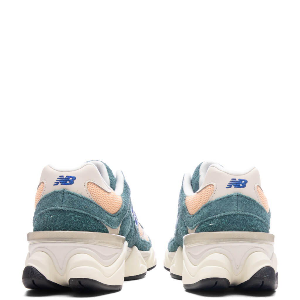 9060 (GS) - New Spruce/Peach Blossom/Team Royal