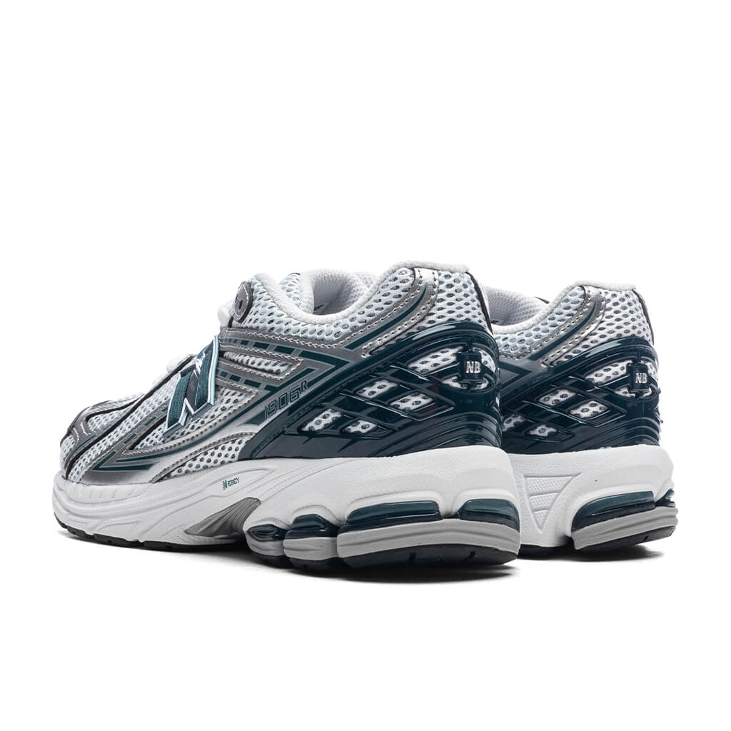1906 (GS) - Silver Metallic/Deep Ocean