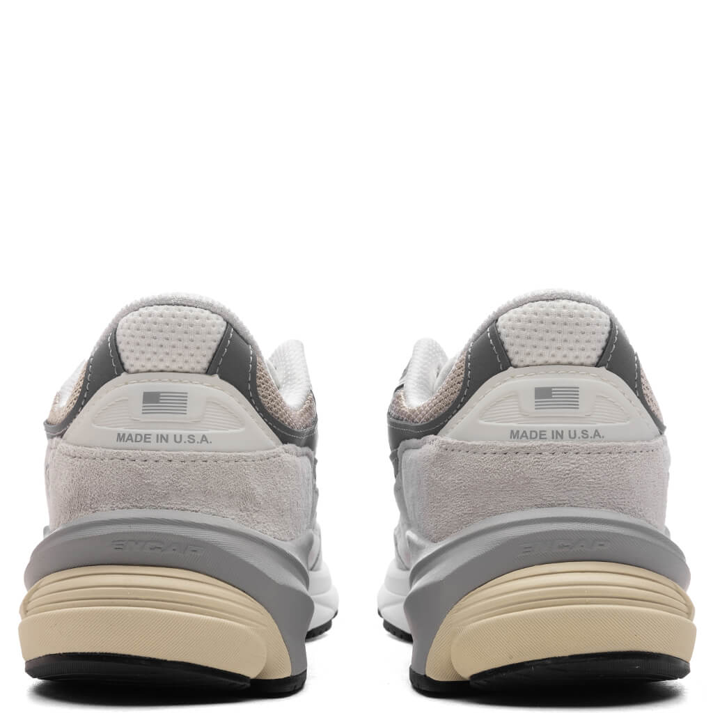 990v6 - Reflection/Marblehead