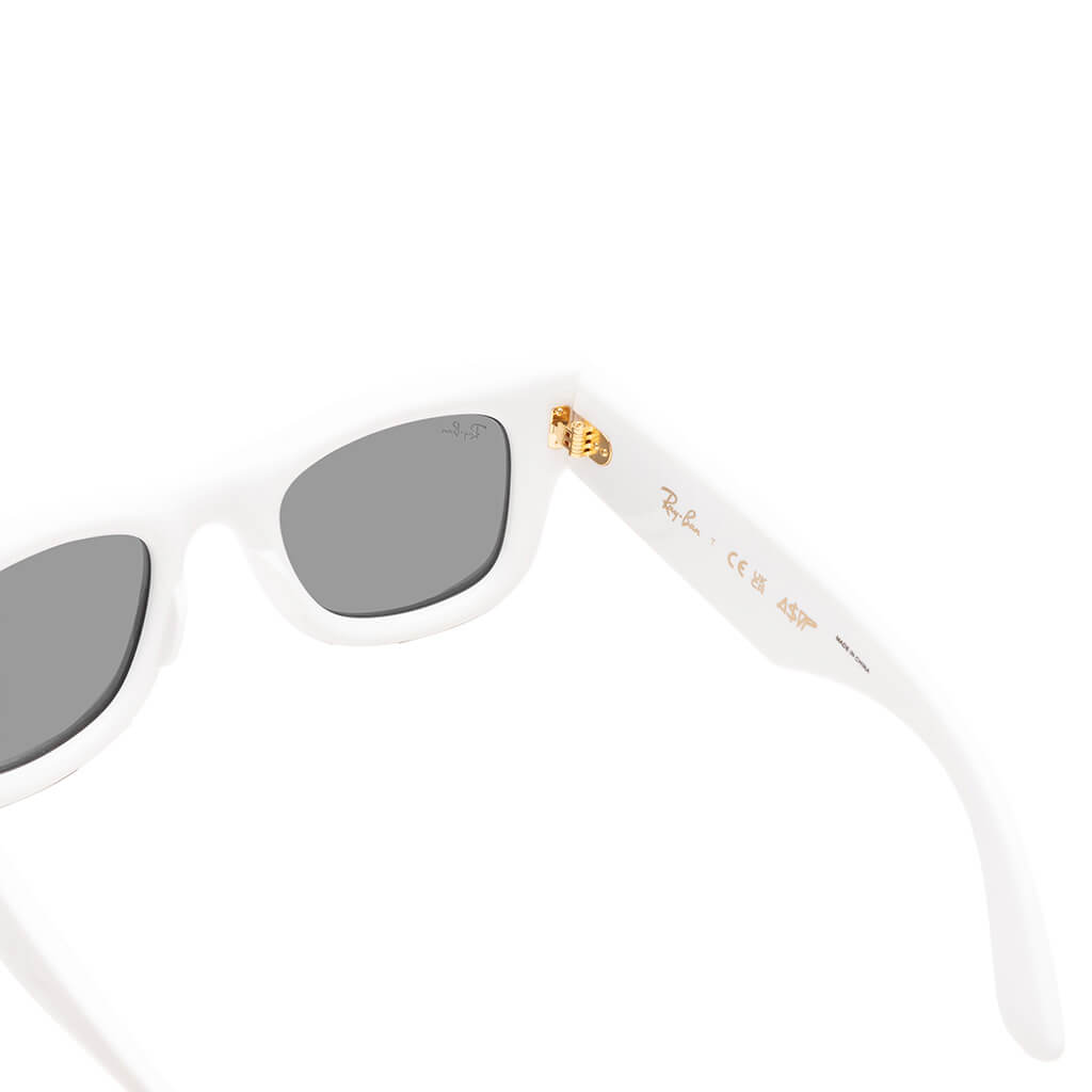 A$AP Rocky x Ray-Ban Wayfarer Puffer - Polished White