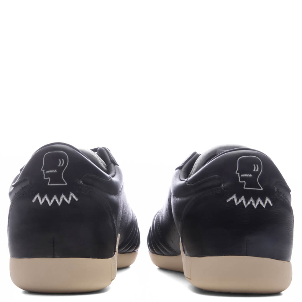 adidas Originals x Brain Dead Techwondo - Core Black/Cloud White/Warm Vanilla