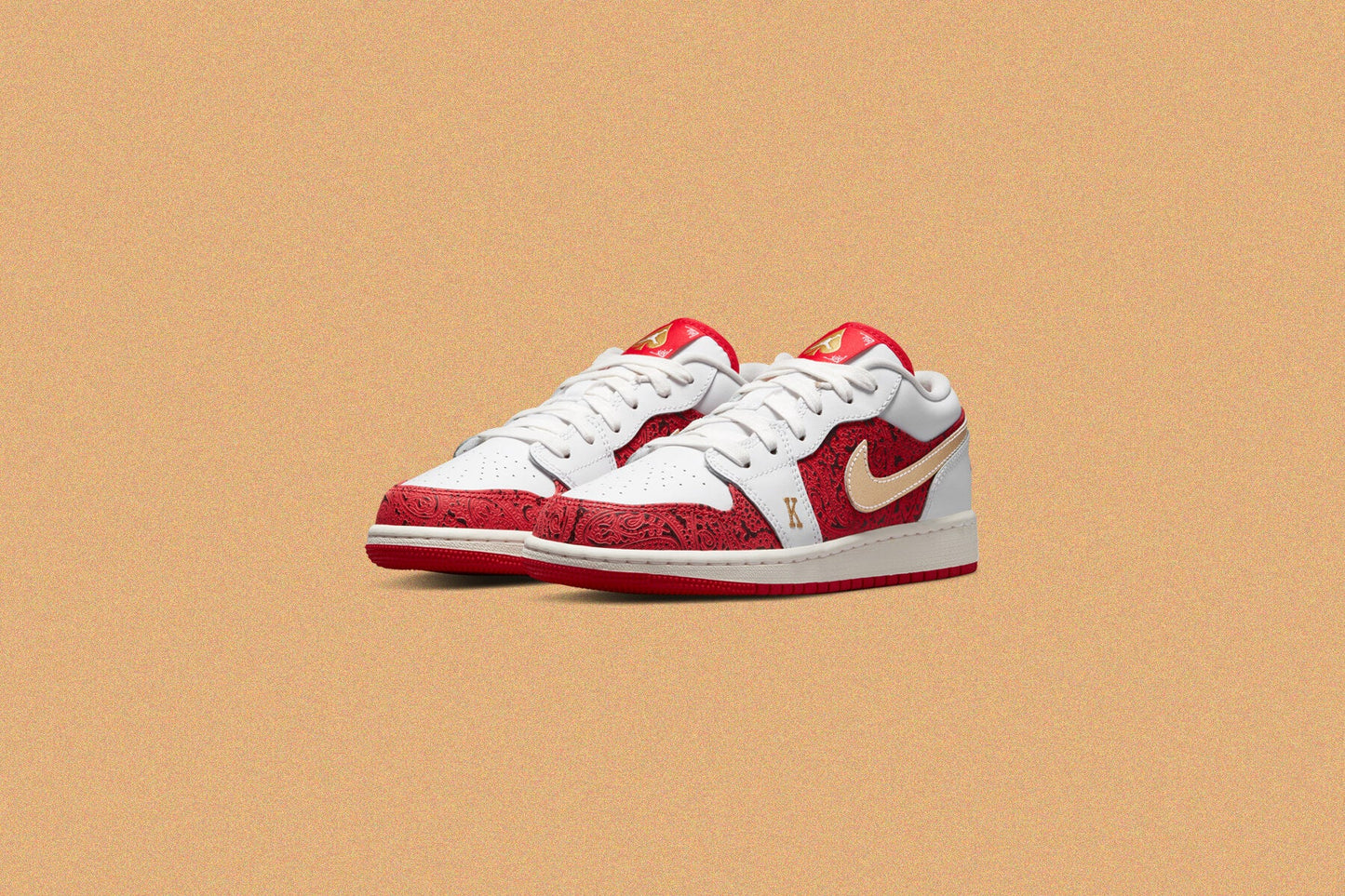 Air Jordan 1 Low SE (GS) - White/Metallic Gold/University Red