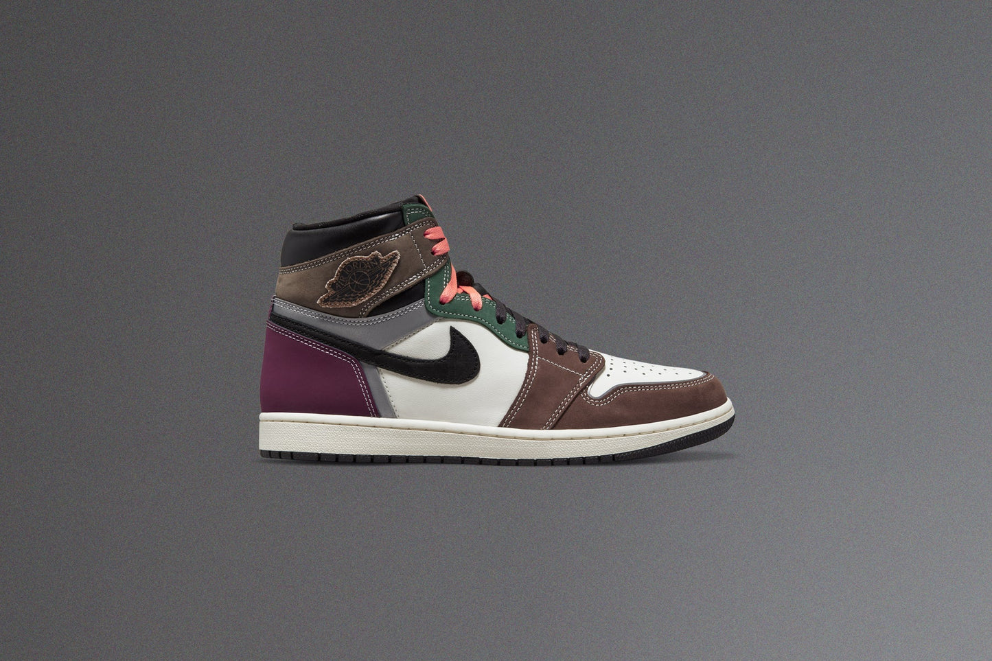 Air Jordan 1 Retro High OG - Black/Archaeo Brown