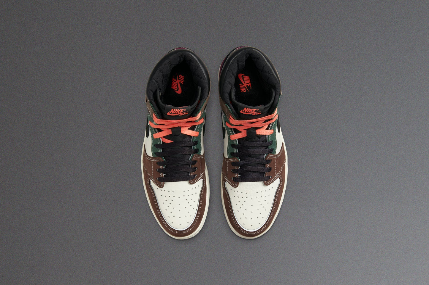 Air Jordan 1 Retro High OG - Black/Archaeo Brown