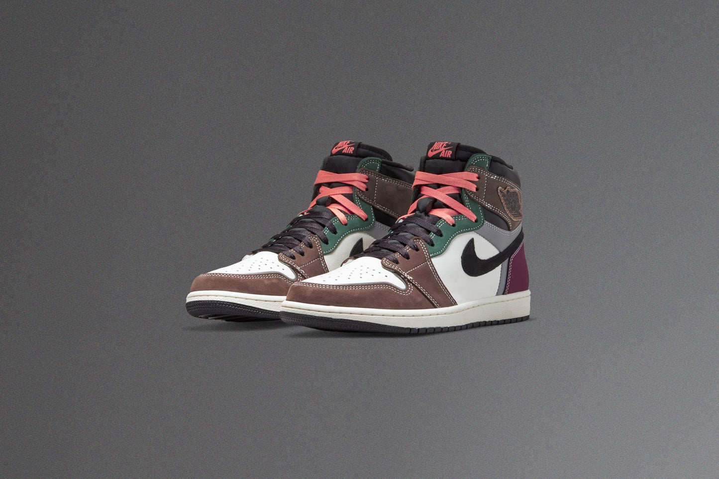 Air Jordan 1 Retro High OG - Black/Archaeo Brown