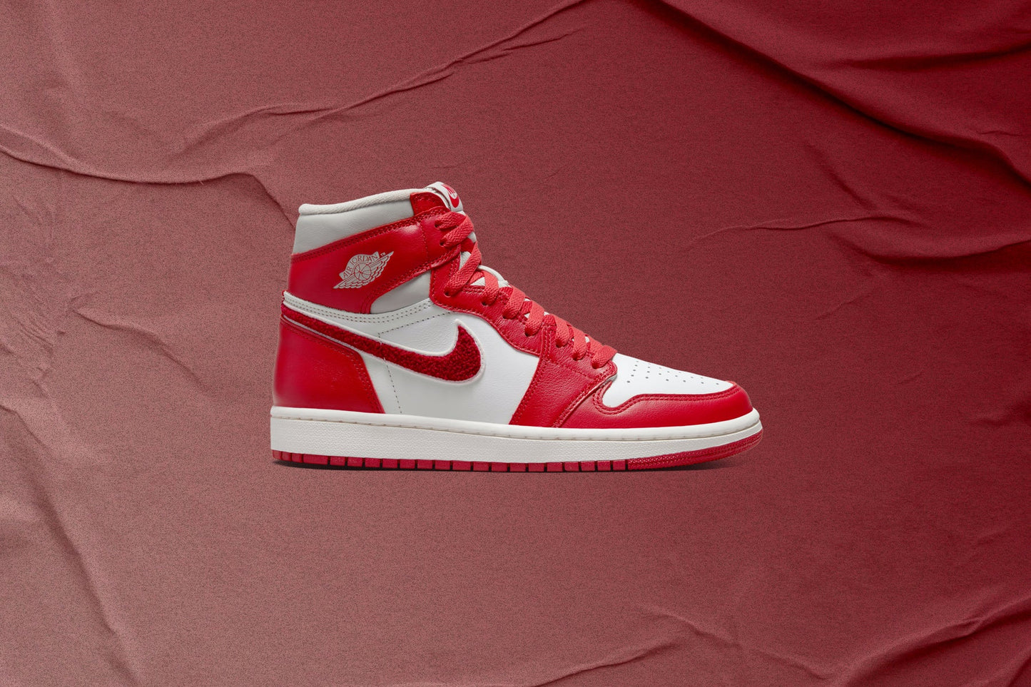 Women's Air Jordan 1 Retro High OG 'Varsity Red' - Light Iron Ore/Varsity Red/Sail